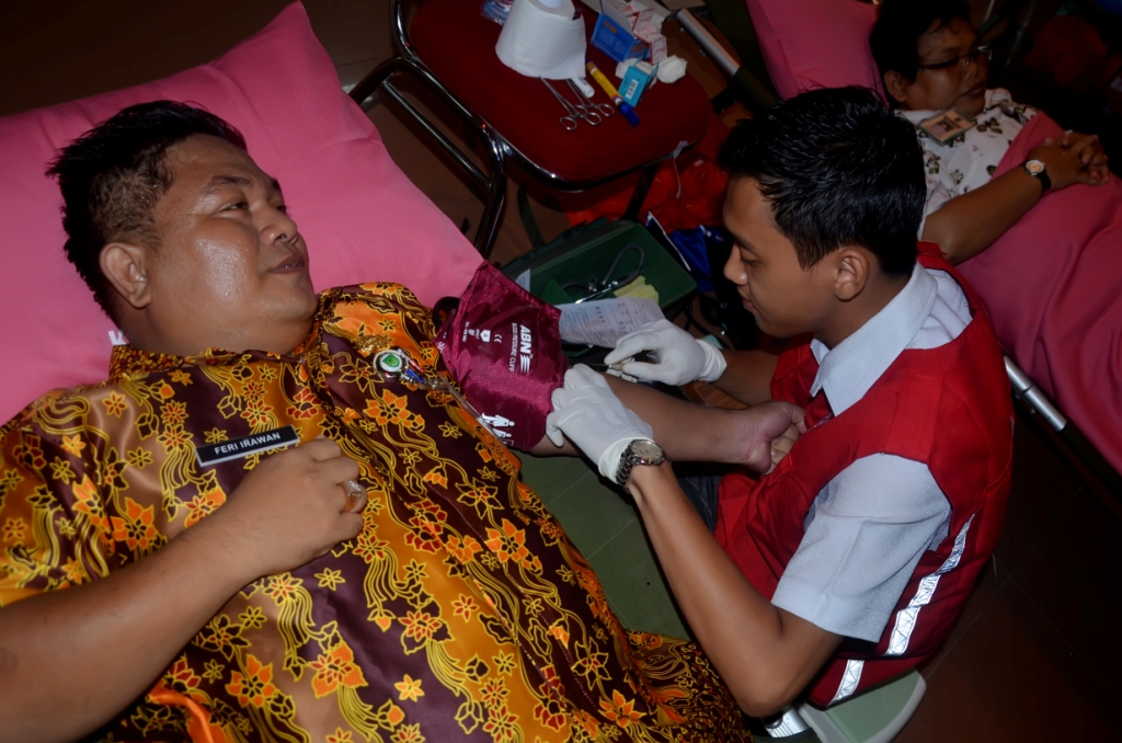 Sempena HPN 2015, PWI Inhil Gelar Bakti Sosial